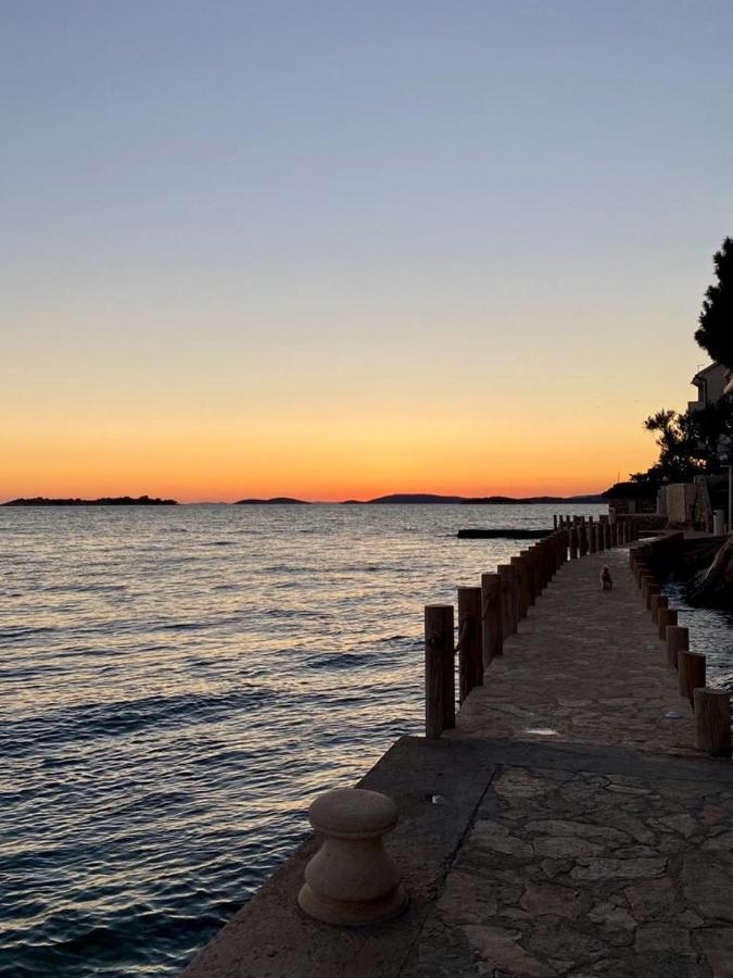 Mare i Kate Apartmani Tribunj  Bagian luar foto